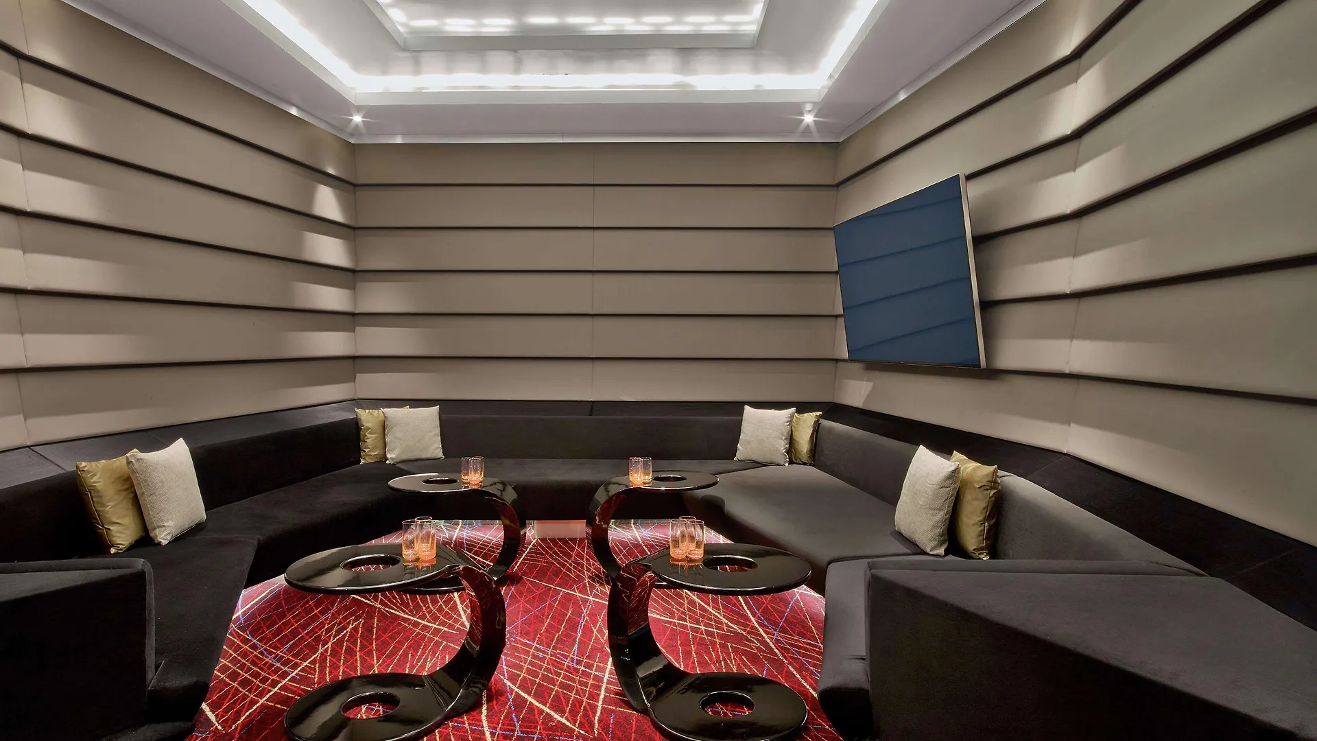 *****  V Hotel Dubai, Curio Collection By Hilton United Arab Emirates