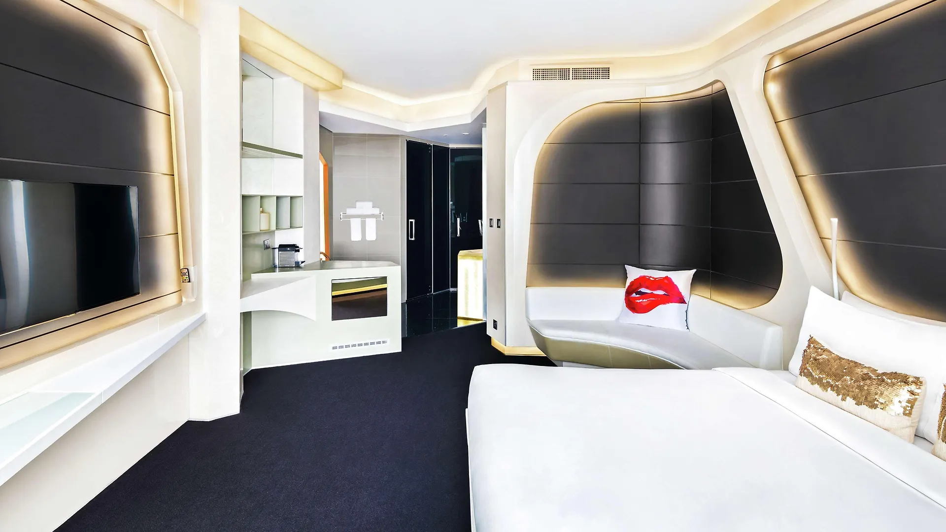 V Hotel Dubai, Curio Collection By Hilton 5*, Dubai United Arab Emirates