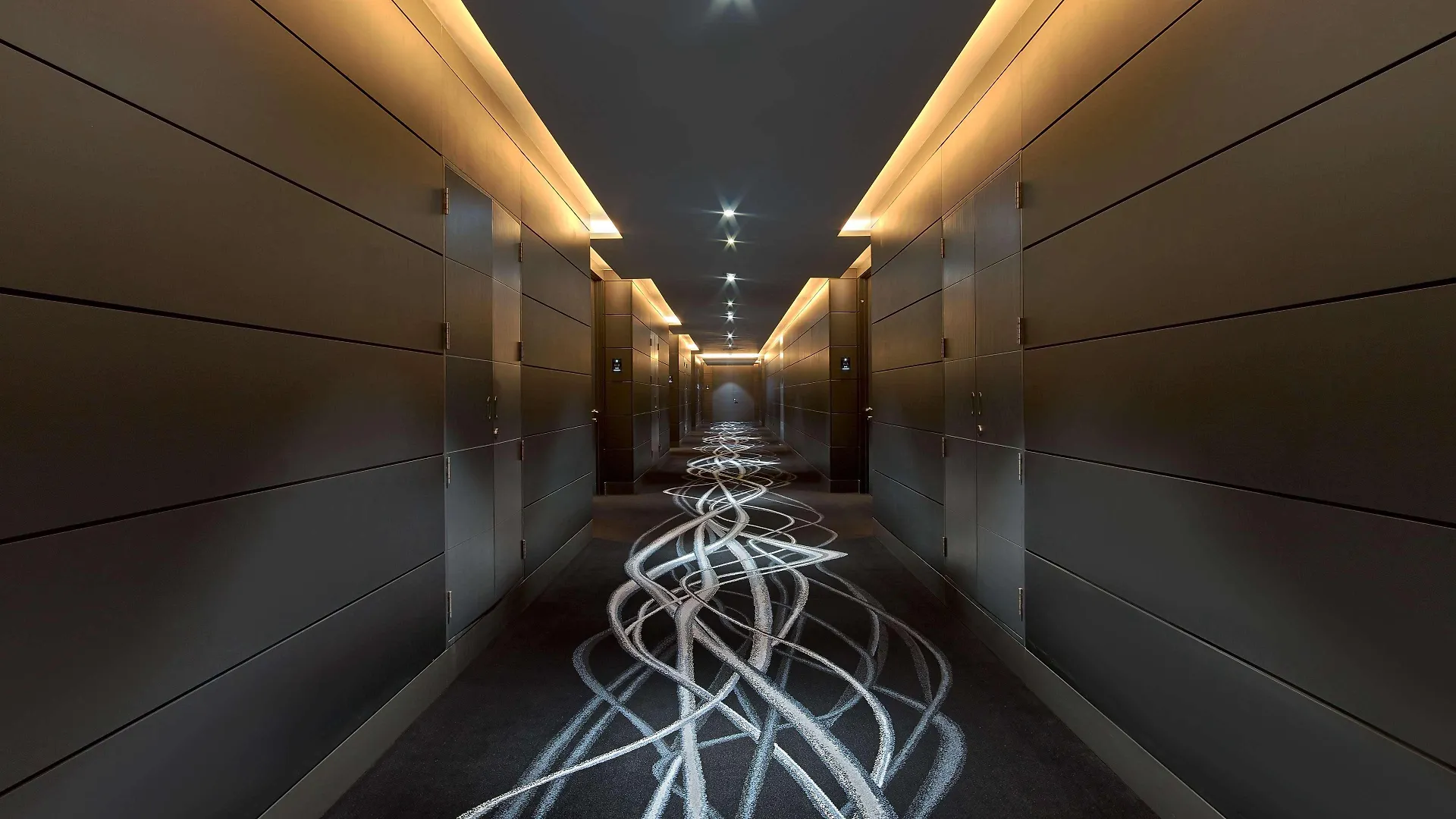 V Hotel Dubai, Curio Collection By Hilton Dubai