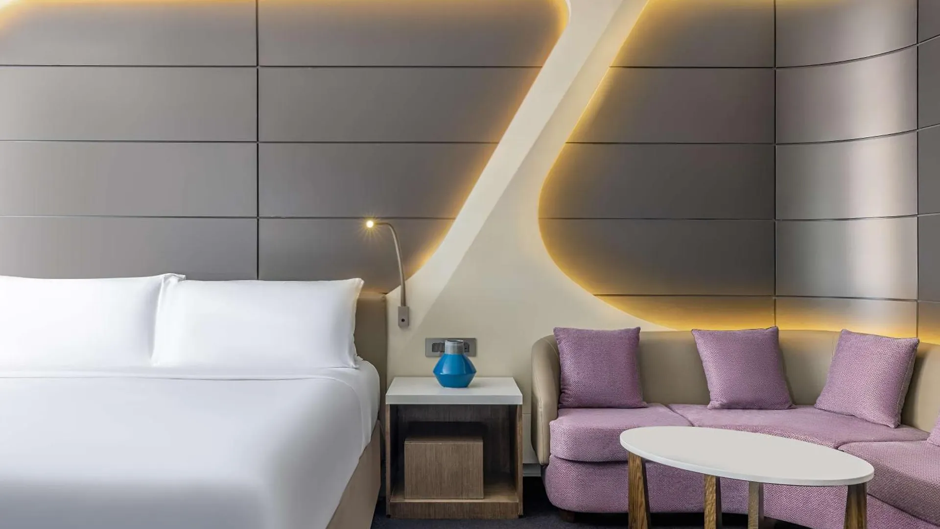 V Hotel Dubai, Curio Collection By Hilton United Arab Emirates