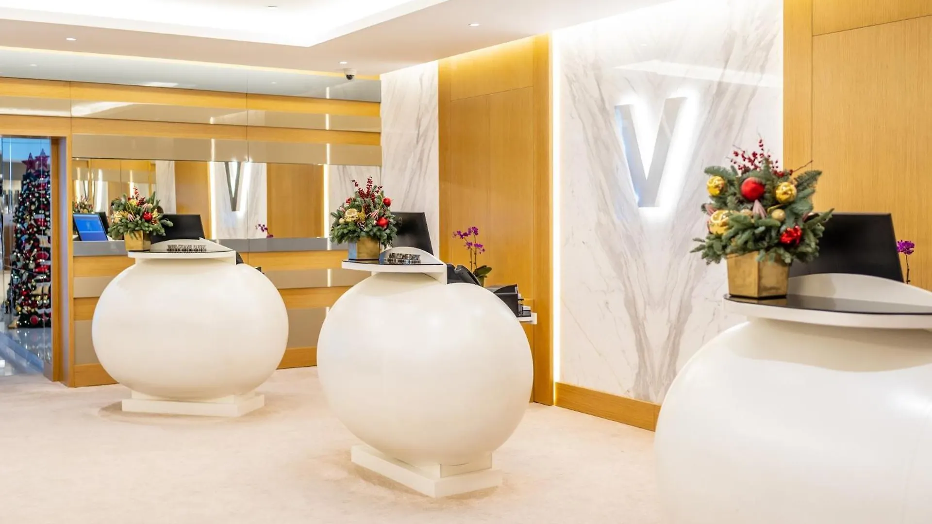 V Hotel Dubai, Curio Collection By Hilton 5*, Dubai United Arab Emirates