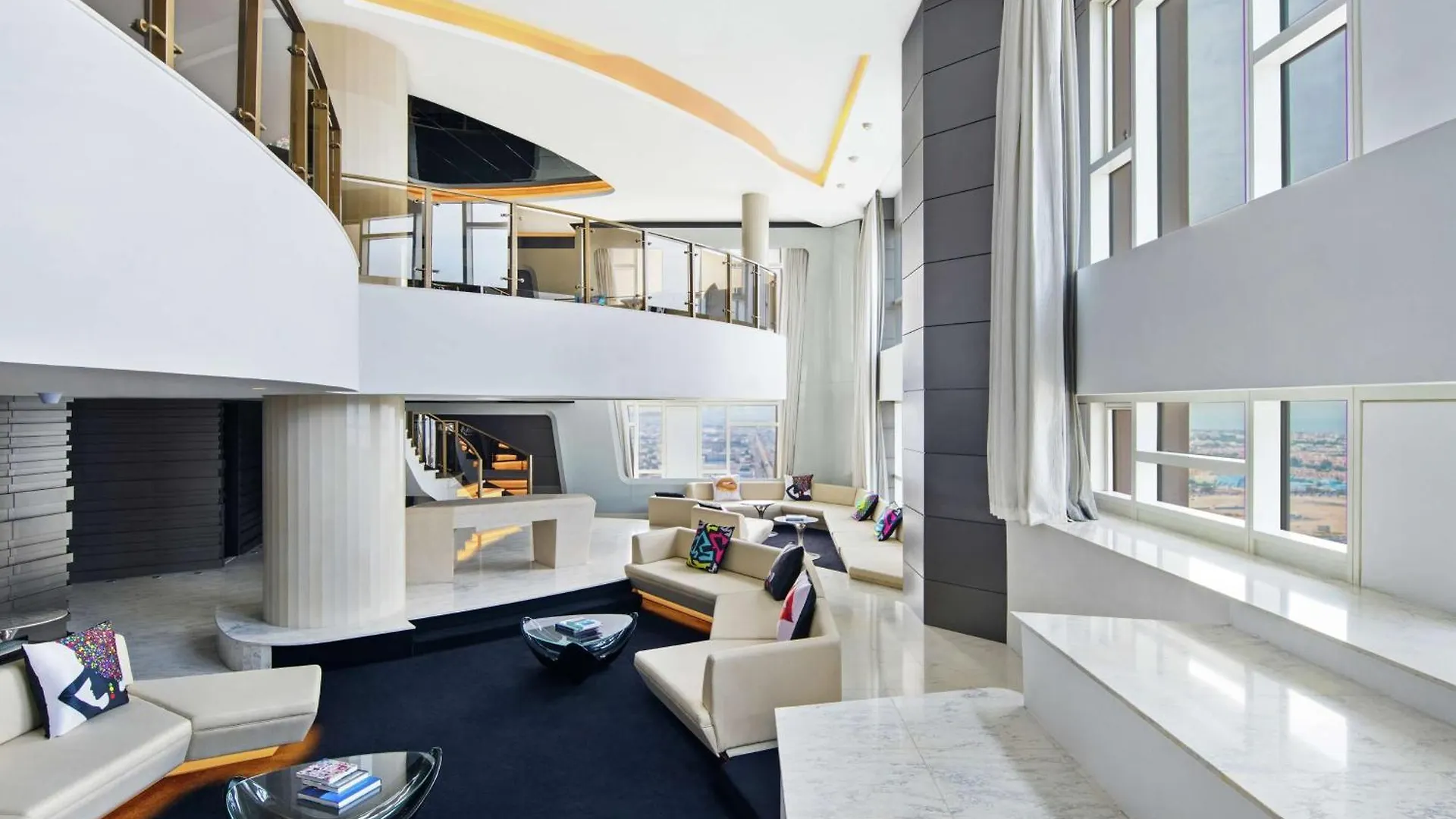 V Hotel Dubai, Curio Collection By Hilton