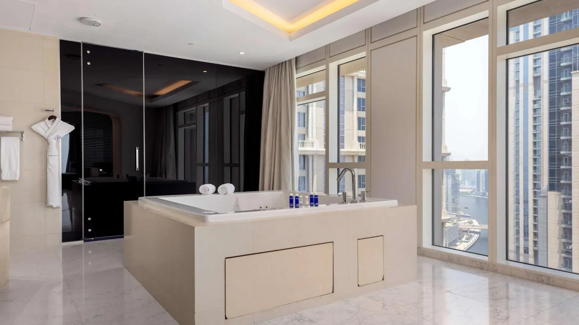 V Hotel Dubai, Curio Collection By Hilton Dubai