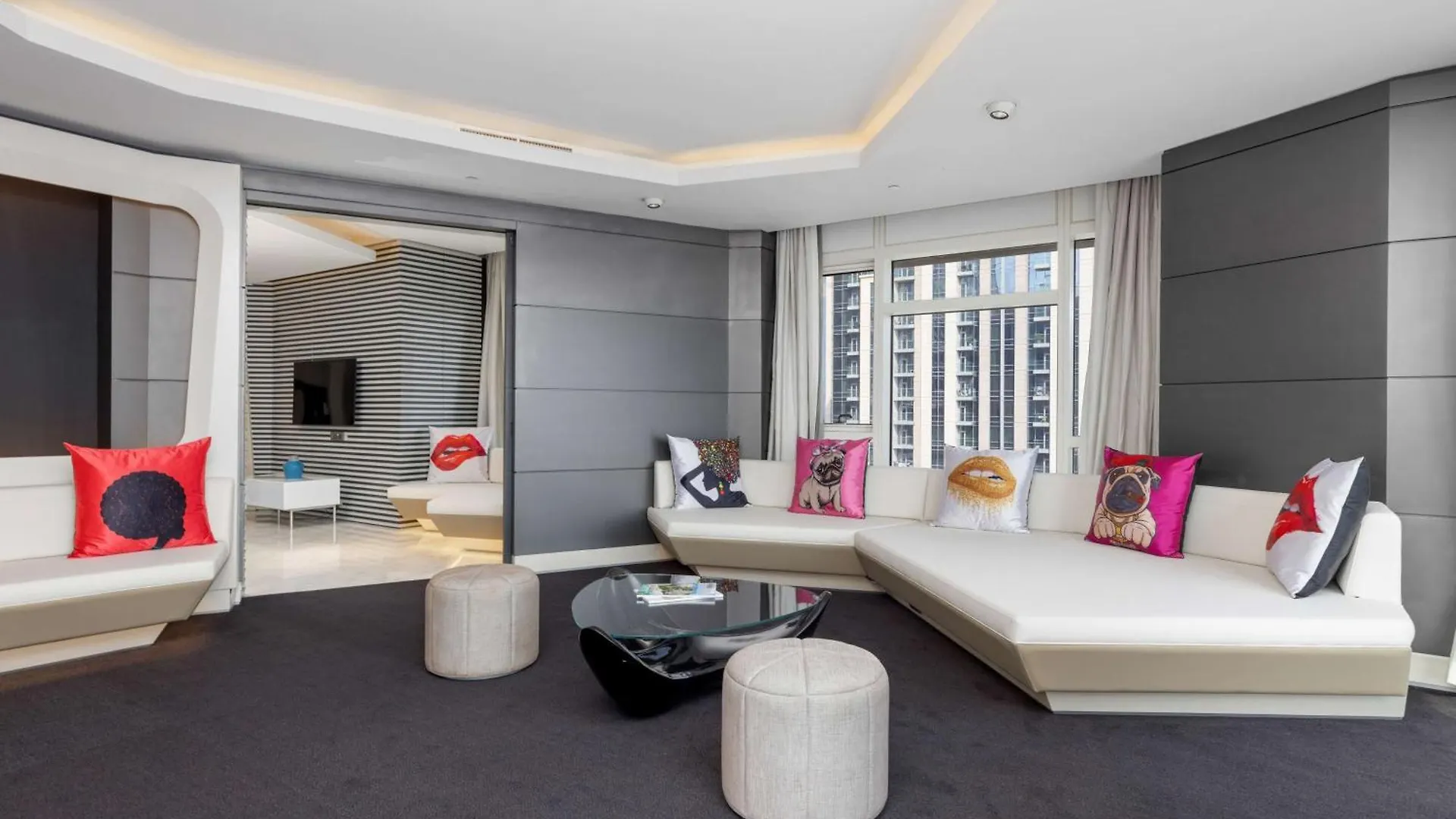 V Hotel Dubai, Curio Collection By Hilton United Arab Emirates