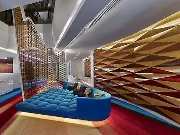 V Hotel Dubai, Curio Collection By Hilton